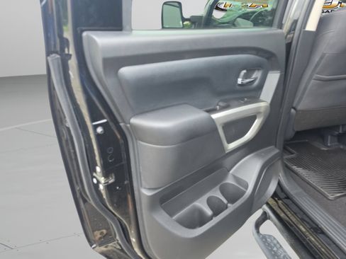 Used 2024 Nissan Titan SV w/ SV Convenience Package AWD/4WD image 20