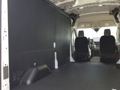New 2026 Ford Transit 250 148 Medium Roof w/ Load Area Protection Package RWD image 10