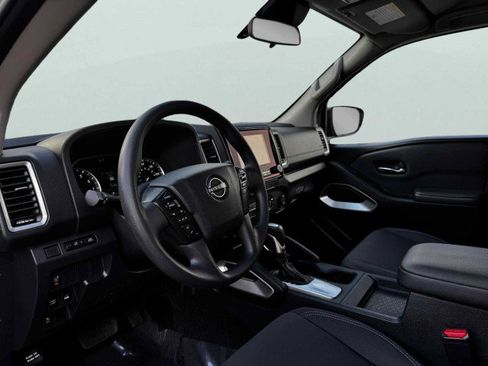 Used 2023 Nissan Frontier SV w/ Technology Package image 17