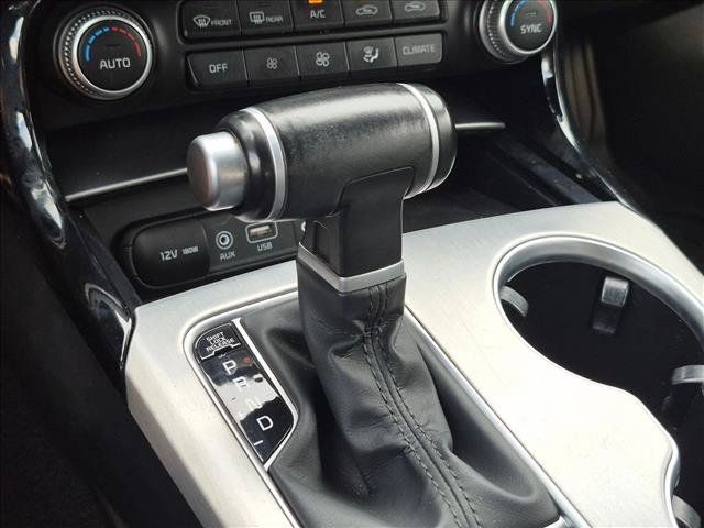 Used 2021 Kia Stinger GT1 RWD image 12