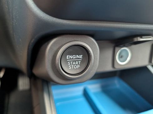 New 2025 Ford Maverick XLT w/ XLT Luxury Package image 13