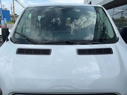 Used 2024 Ford Transit 250 Low Roof w/ Exterior Upgrade Package image 25