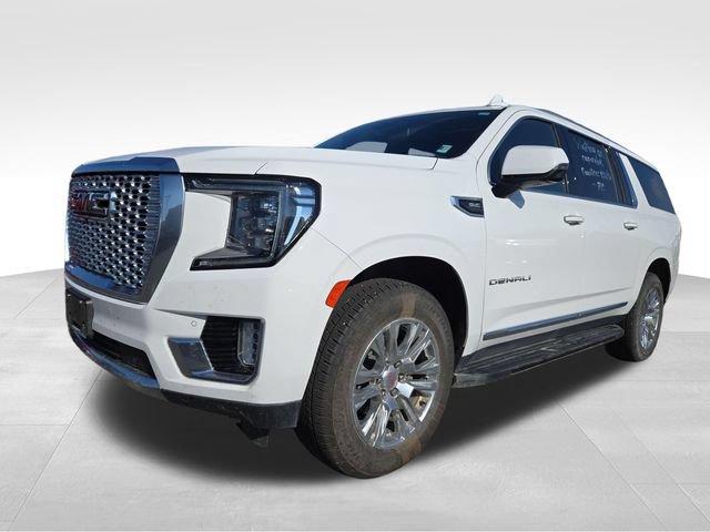 Used 2023 GMC Yukon XL Denali AWD/4WD image 5