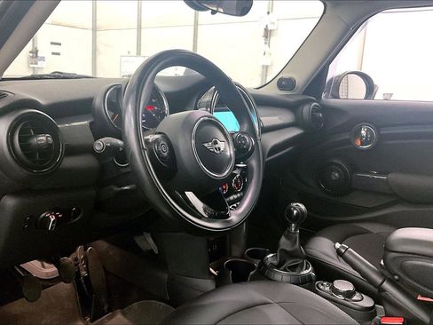 Used 2016 MINI Cooper 4-Door Hardtop image 12