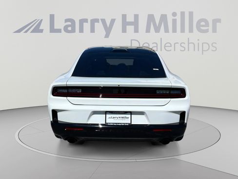 New 2026 Dodge Charger R/T w/ Blacktop Package AWD/4WD image 4