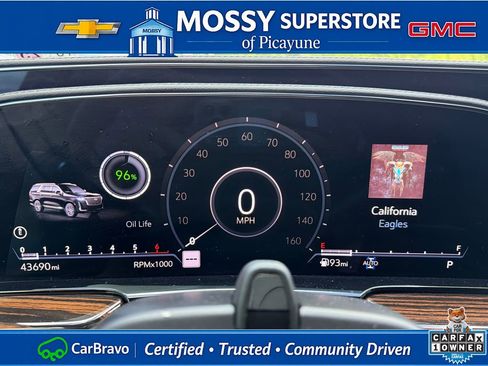 Certified 2023 Cadillac Escalade ESV Premium Luxury w/ LPO, Floor Liner Package AWD/4WD image 19
