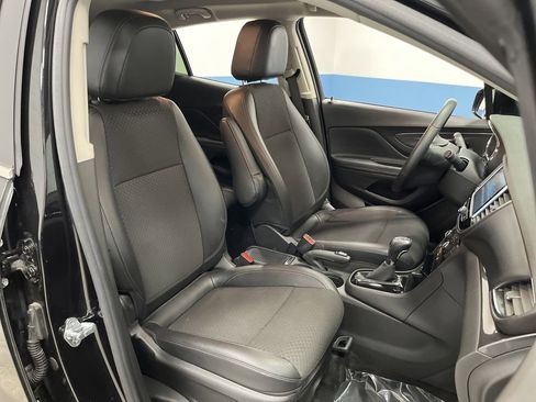 Used 2019 Buick Encore Preferred w/ Safety Package image 27