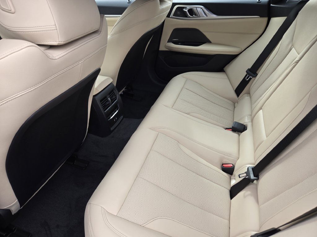 New 2026 BMW i4 xDrive40i w/ Premium Package AWD/4WD image 31