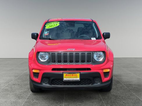 Used 2023 Jeep Renegade Latitude image 8
