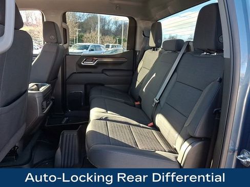 Used 2024 Chevrolet Silverado 1500 LT image 14