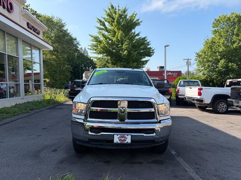 Used 2018 RAM 2500 SLT AWD/4WD image 3