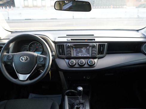 Used 2016 Toyota RAV4 LE FWD image 17