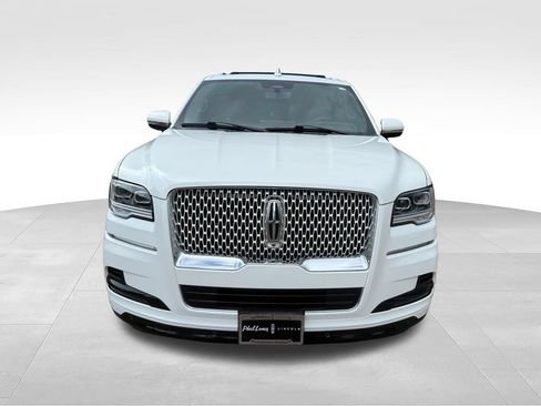 Certified 2024 Lincoln Navigator L Reserve AWD/4WD image 2