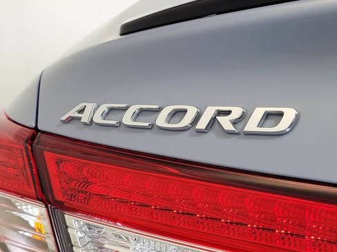 Used 2022 Honda Accord Sport image 8