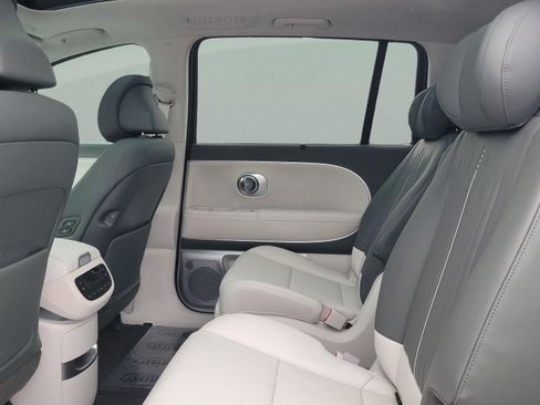 New 2026 Hyundai Ioniq 9 Calligraphy image 12