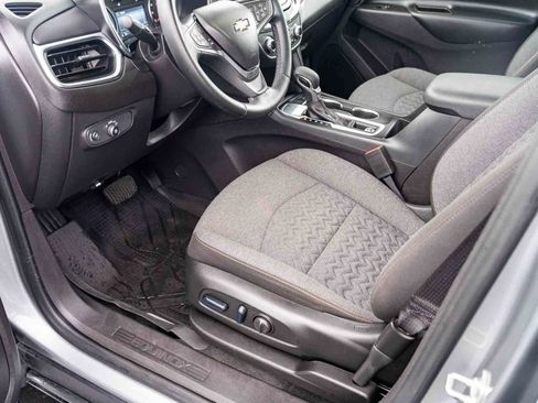 Certified 2024 Chevrolet Equinox LT FWD image 11