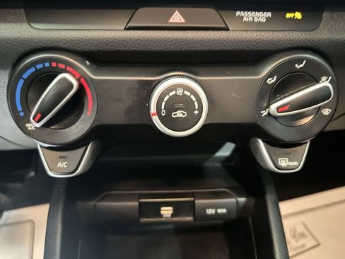 Used 2022 Kia Rio S image 16