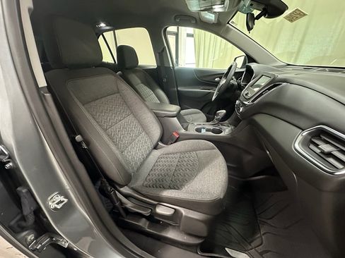 Certified 2024 Chevrolet Equinox LT w/ LPO, Floor Liner Package image 18