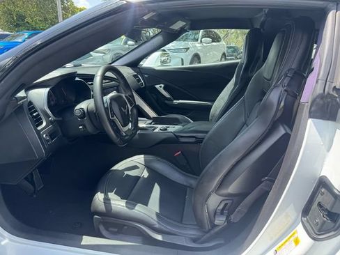 Used 2016 Chevrolet Corvette Stingray Coupe RWD image 9
