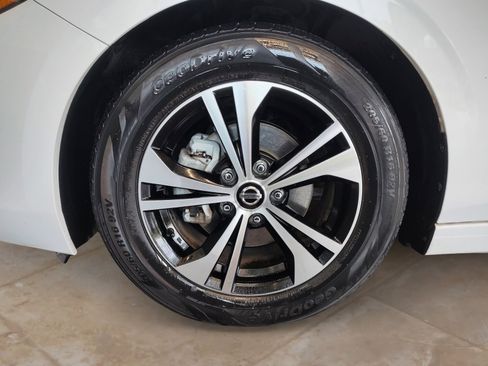 Used 2021 Nissan Sentra SV FWD image 26