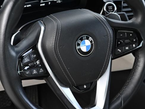 Used 2023 BMW 530i xDrive w/ Premium Package image 15