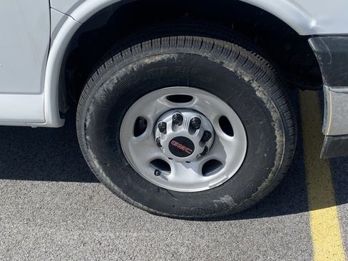 New 2024 GMC Savana 3500 Work Van w/ Power Convenience Package image 35