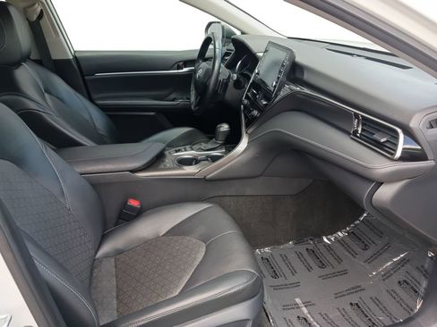Used 2023 Toyota Camry XSE FWD image 24