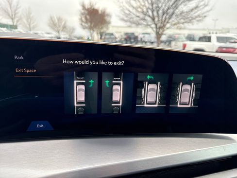 New 2026 Cadillac Vistiq Premium Luxury w/ LPO, Floor Liner Package image 32