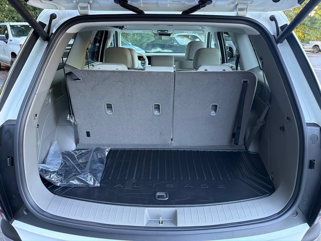 Used 2026 Hyundai Palisade FWD Hybrid image 18