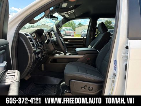 Used 2025 RAM 1500 Big Horn AWD/4WD image 9