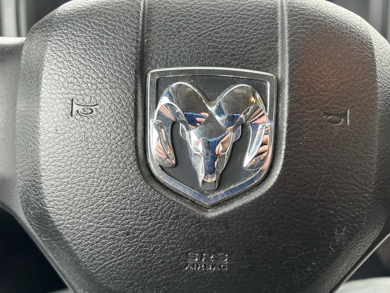 Used 2016 RAM 1500 SLT AWD/4WD image 18