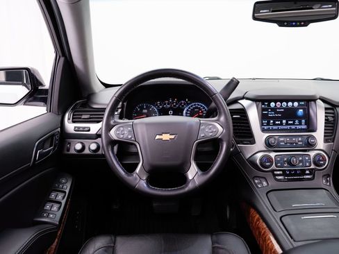 Used 2019 Chevrolet Tahoe Premier AWD/4WD image 13