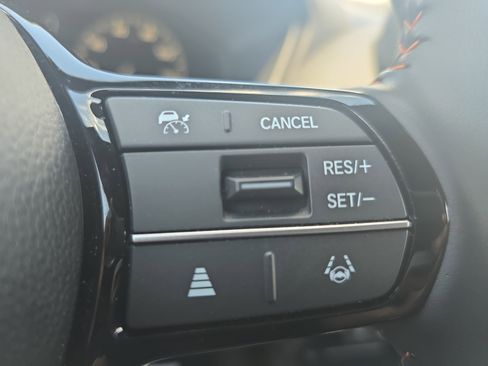 Used 2026 Honda HR-V Sport image 17