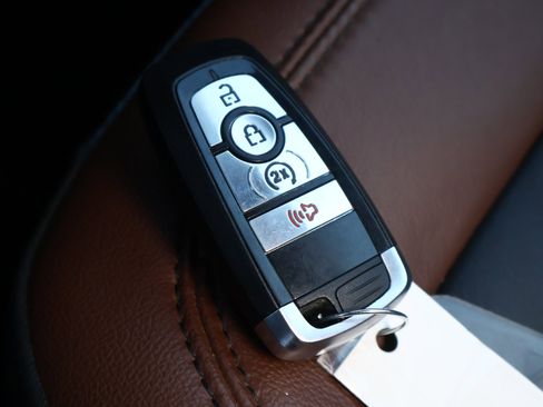 Used 2022 Ford Bronco Outer Banks w/ Sasquatch Package image 23