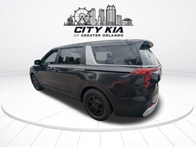 Certified 2026 Kia Carnival LX FWD image 4