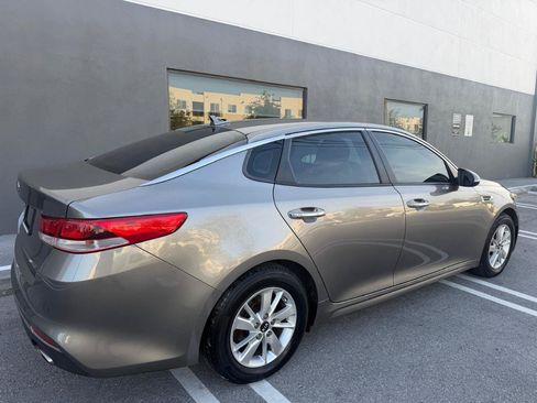 Used 2016 Kia Optima LX FWD image 8