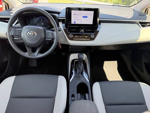 Used 2026 Toyota Corolla LE FWD image 25