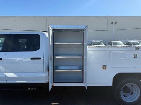 New 2026 Ford F550 4x4 Crew Cab Super Duty image 14