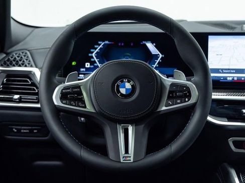 New 2026 BMW X6 M60i image 17