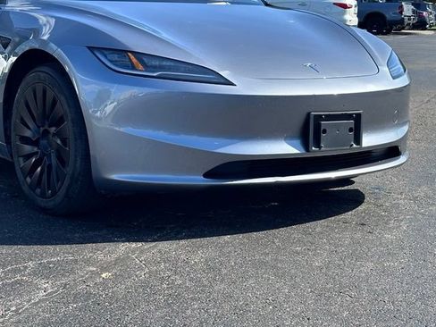 Used 2025 Tesla Model 3 Long Range AWD/4WD image 2