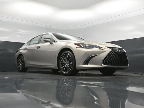 Certified 2025 Lexus ES 350 w/ Premium Package FWD image 44