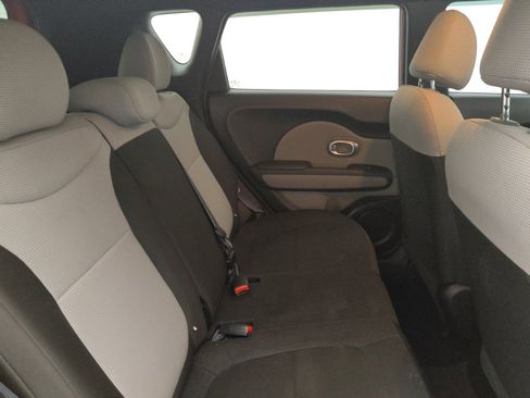 Used 2019 Kia Soul FWD image 19