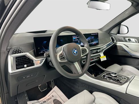 New 2026 BMW X5 xDrive50e AWD/4WD image 18