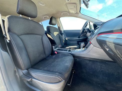 Used 2014 Subaru Crosstrek 2.0i Premium image 21