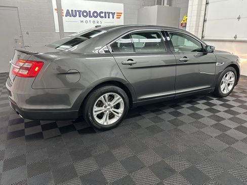 Used 2018 Ford Taurus SEL w/ Equipment Group 201A image 10