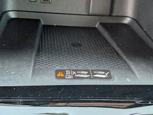 New 2025 Chevrolet Traverse LT w/ Enhanced Driving Package image 18