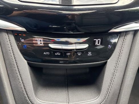 Used 2024 Cadillac XT6 Sport w/ Platinum Package image 29