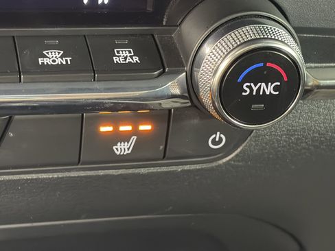 Used 2024 MAZDA MAZDA3 s image 25