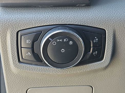 Used 2020 Ford F150 XLT image 35