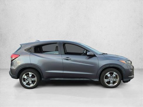 Used 2019 Honda HR-V LX image 4